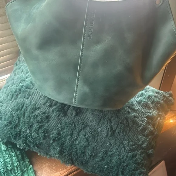 BRAND NEW FOREST GREEN PORTLANDβS LEATHER CO. Bucket bag/ strap : adjustable nwt - Picture 12 of 12